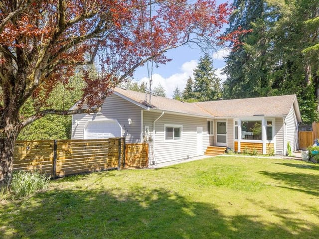 House for sale in Sechelt, Sunshine Coast, 5700 Trident Avenue, 263108802 | Realtylink.org