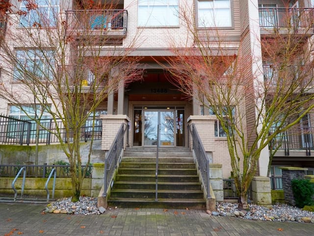 Apartment for sale in Surrey, North Surrey, 208 13468 King George Boulevard, 263108885 | Realtylink.org