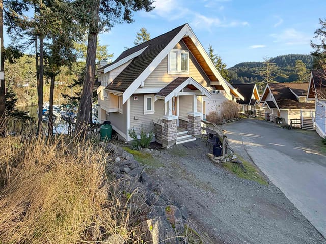 Recreational Property for sale in Pender Island, Islands-Van. & Gulf, 13D 2315 Mackinnon Road, 263109144 | Realtylink.org