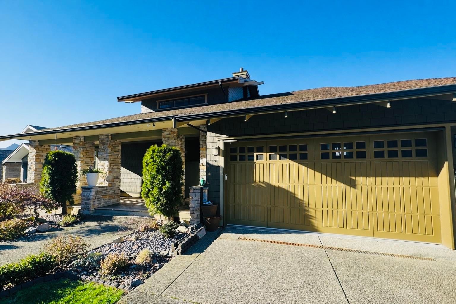 House for sale in Furry Creek, West Vancouver, 700 Ocean Crest Drive, 263109238 | Realtylink.org