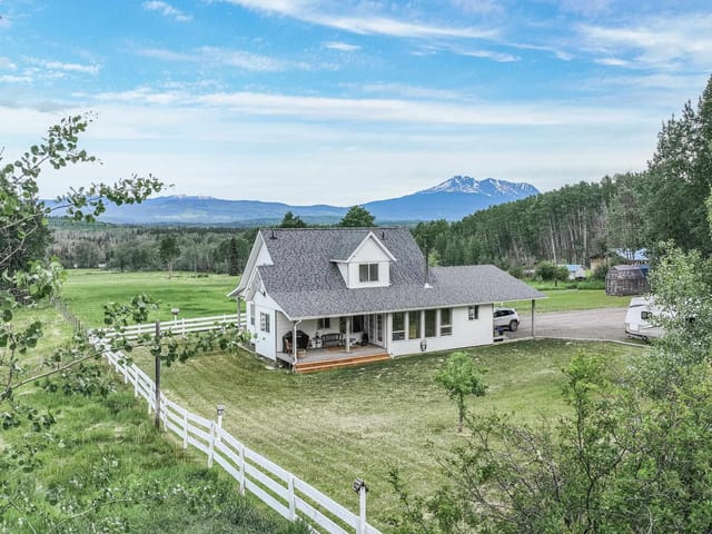 House for sale in Telkwa, Smithers And Area, 18549 W 16 Highway, 263109467 | Realtylink.org