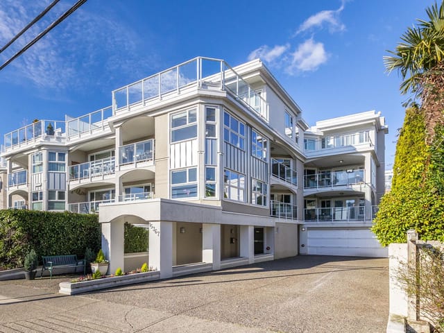 Apartment for sale in White Rock, South Surrey White Rock, 307 15367 Buena Vista Avenue, 263109501 | Realtylink.org