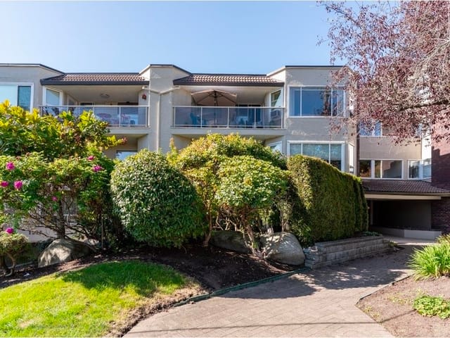 Apartment for sale in White Rock, South Surrey White Rock, 501 1225 Merklin Street, 263109609 | Realtylink.org