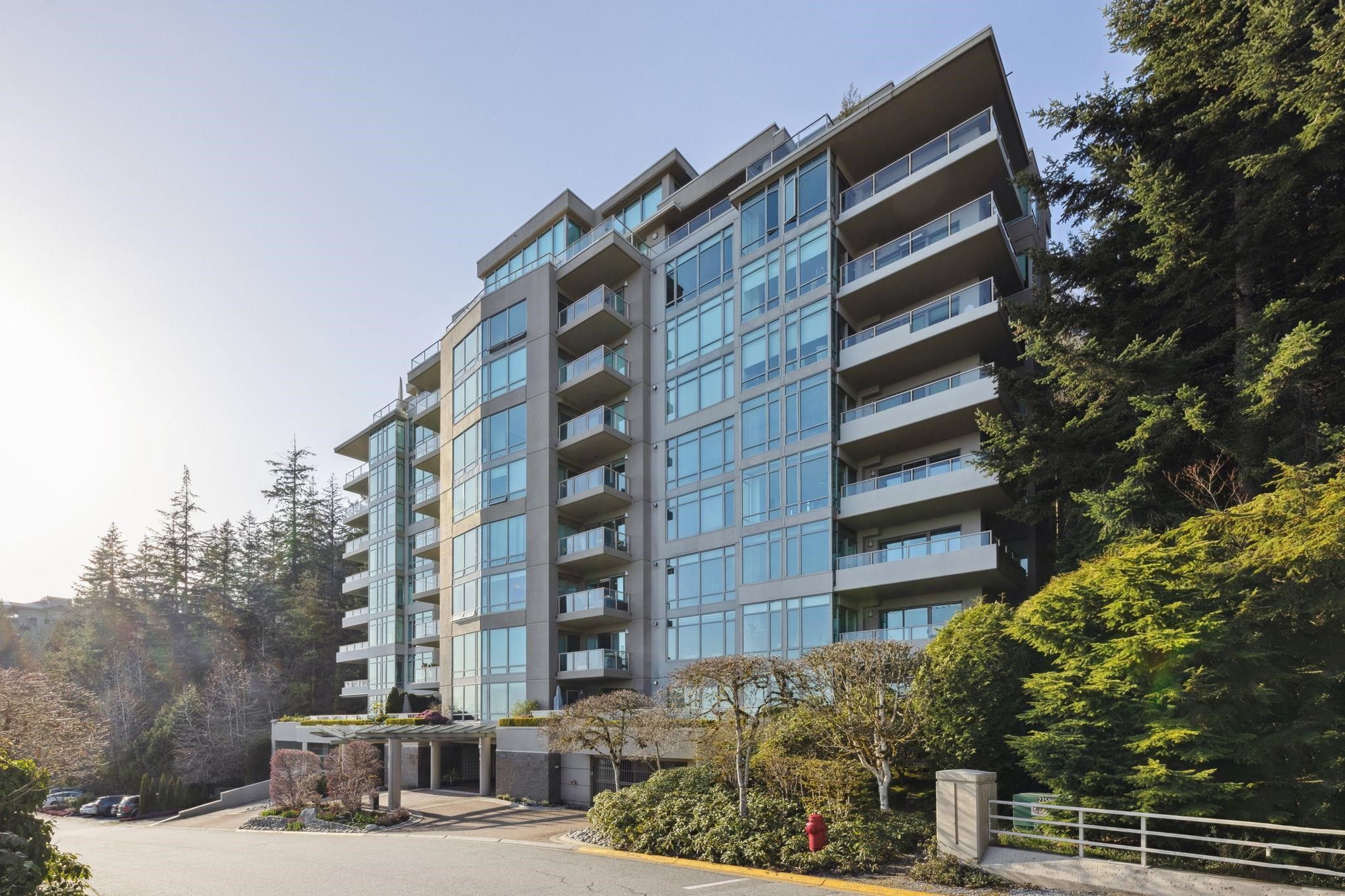 Apartment for sale in West Vancouver, West Vancouver, 302 3131 Deer Ridge Drive, 263109706 | Realtylink.org