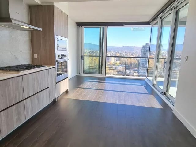 Apartment for sale in Burnaby, Burnaby North, 1409 4720 Lougheed Highway, 263109726 | Realtylink.org
