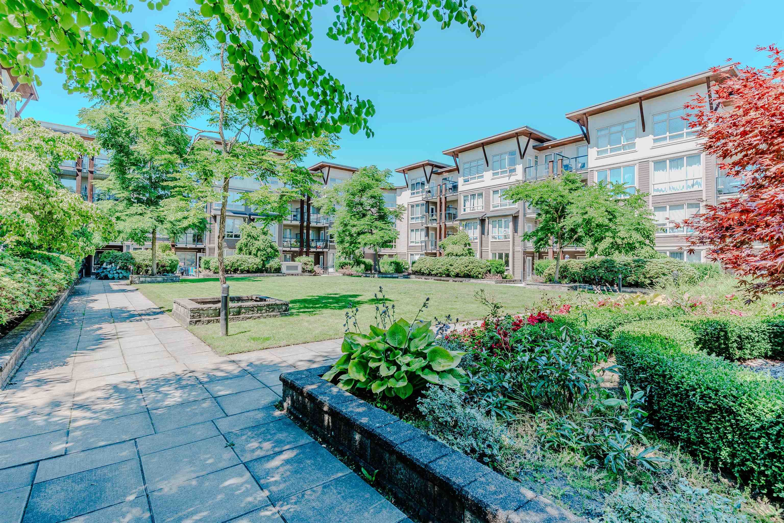 Apartment for sale in Surrey, South Surrey White Rock, 416 15988 26 Avenue, 263109785 | Realtylink.org
