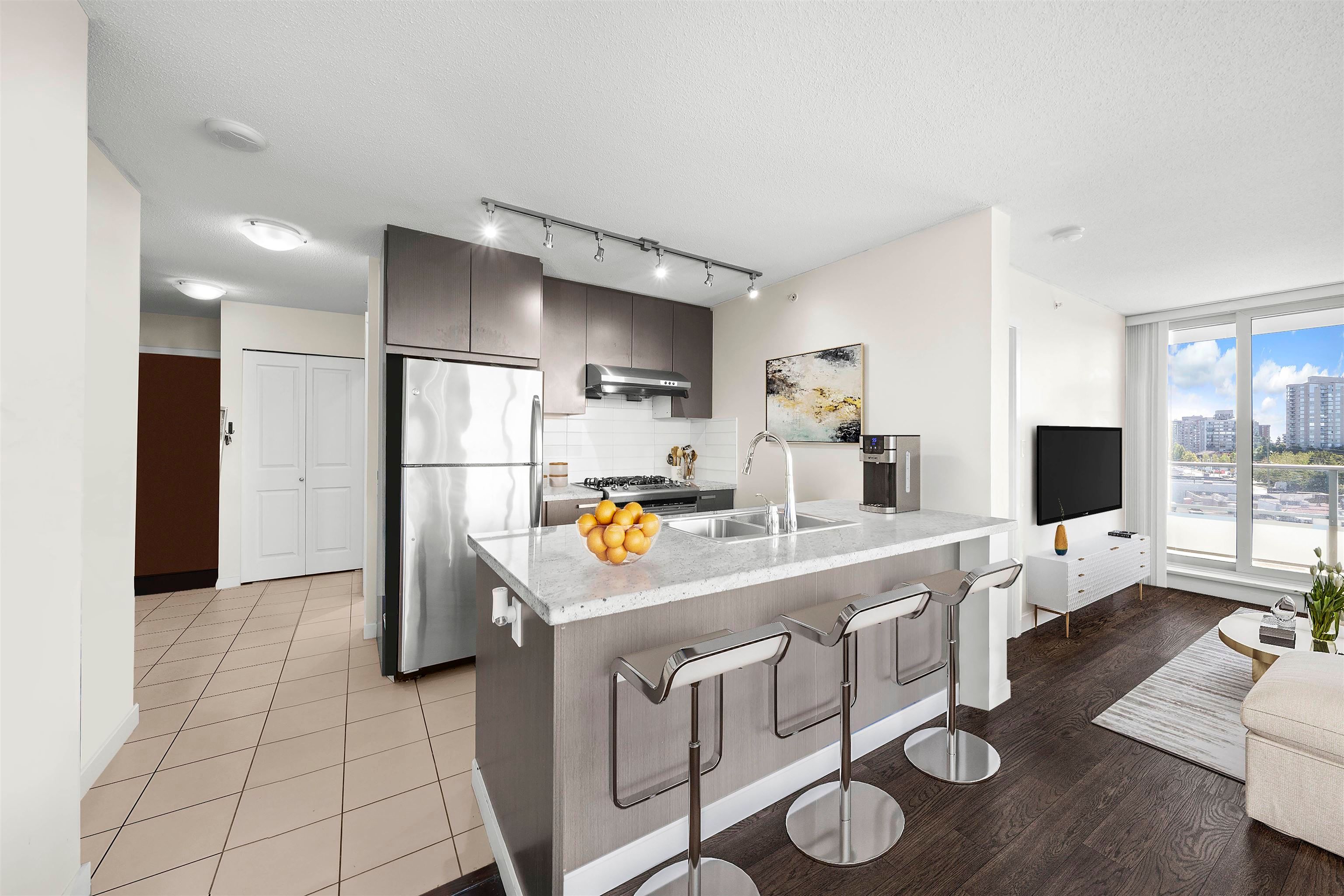 Apartment for sale in Burnaby, Burnaby South, 506 6688 Arcola Street, 263109893 | Realtylink.org