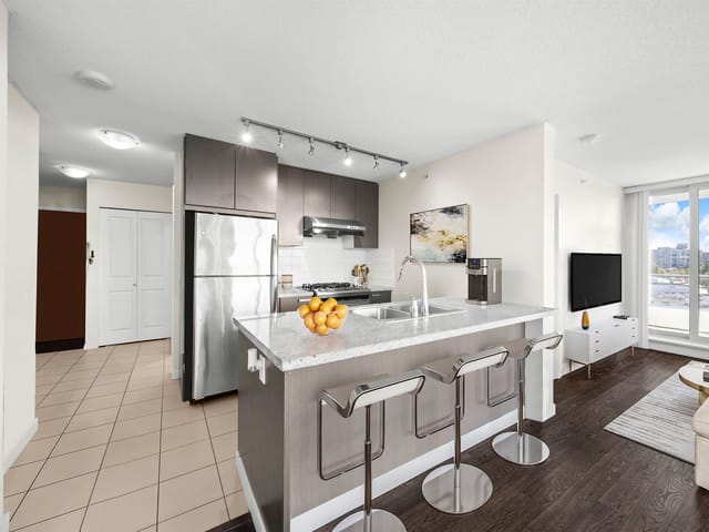 Apartment for sale in Burnaby, Burnaby South, 506 6688 Arcola Street, 263109893 | Realtylink.org