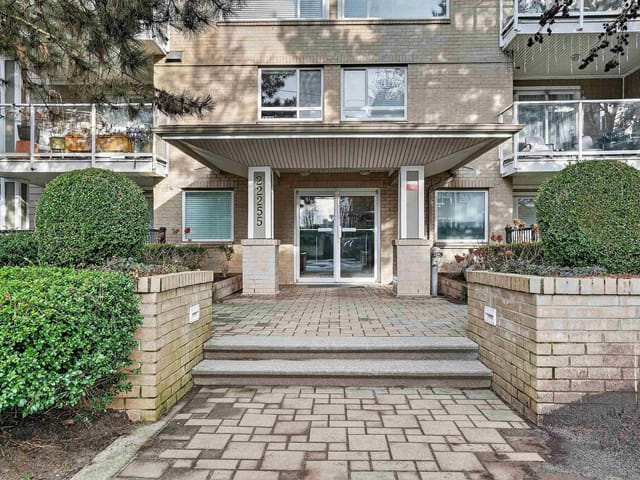 Apartment for sale in Maple Ridge, Maple Ridge, 210 22255 122 Avenue, 263109910 | Realtylink.org