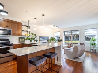 Apartment for sale in Gibsons, Sunshine Coast, 104 414 Gower Point Road, 263109938 | Realtylink.org