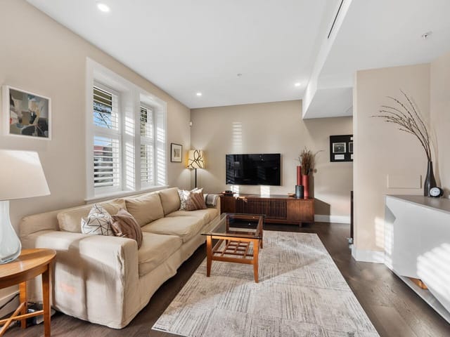 Apartment for sale in Vancouver, Vancouver West, 2898 Yukon Street, 263110009 | Realtylink.org