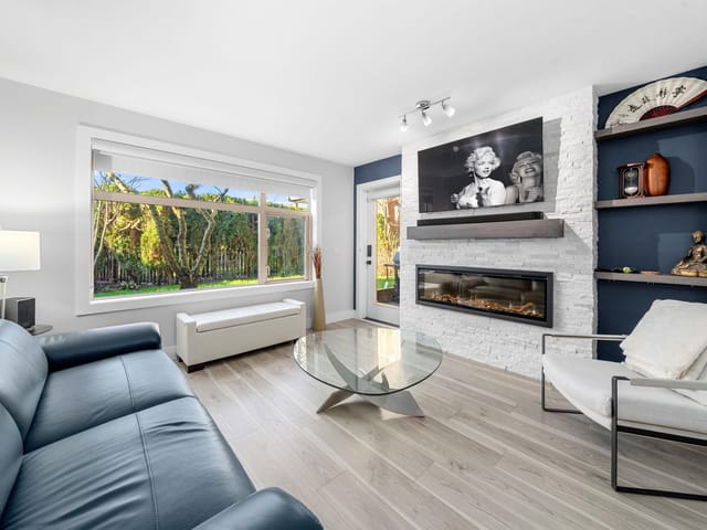 Apartment for sale in Port Moody, Port Moody, 109 400 Klahanie Drive, 263110019 | Realtylink.org