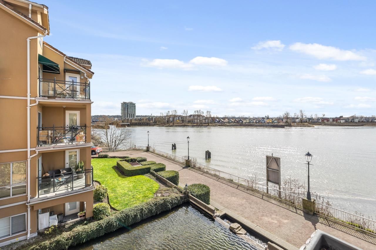 Apartment for sale in New Westminster, New Westminster, 312 6 Renaissance Square, 263110089 | Realtylink.org