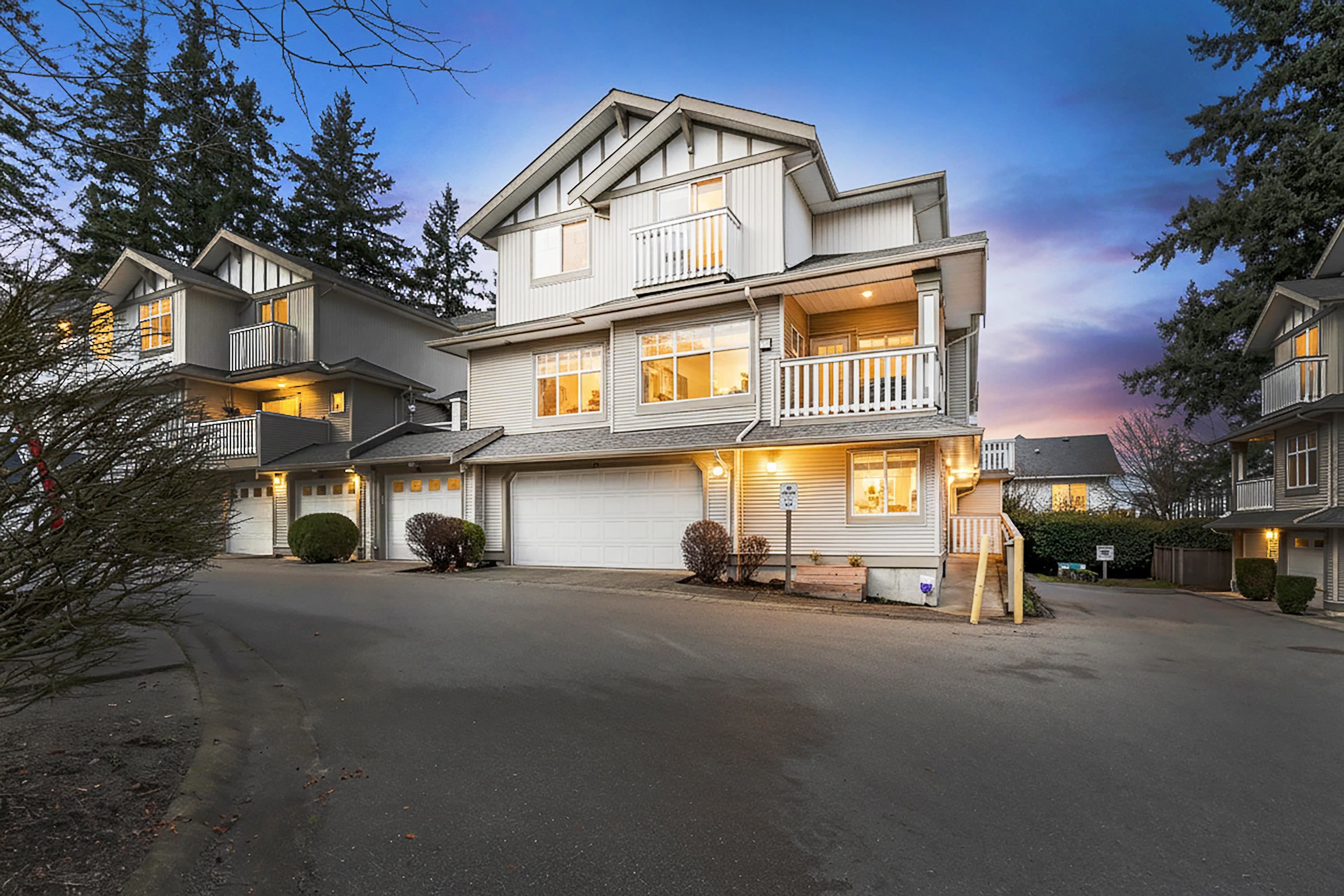 Townhouse for sale in Surrey, South Surrey White Rock, 11 2733 Parkway Drive, 263110110 | Realtylink.org