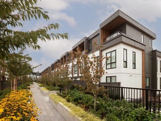 Apartment for sale in Coquitlam, Coquitlam, 104 715 Ducklow Street, 263110176 | Realtylink.org