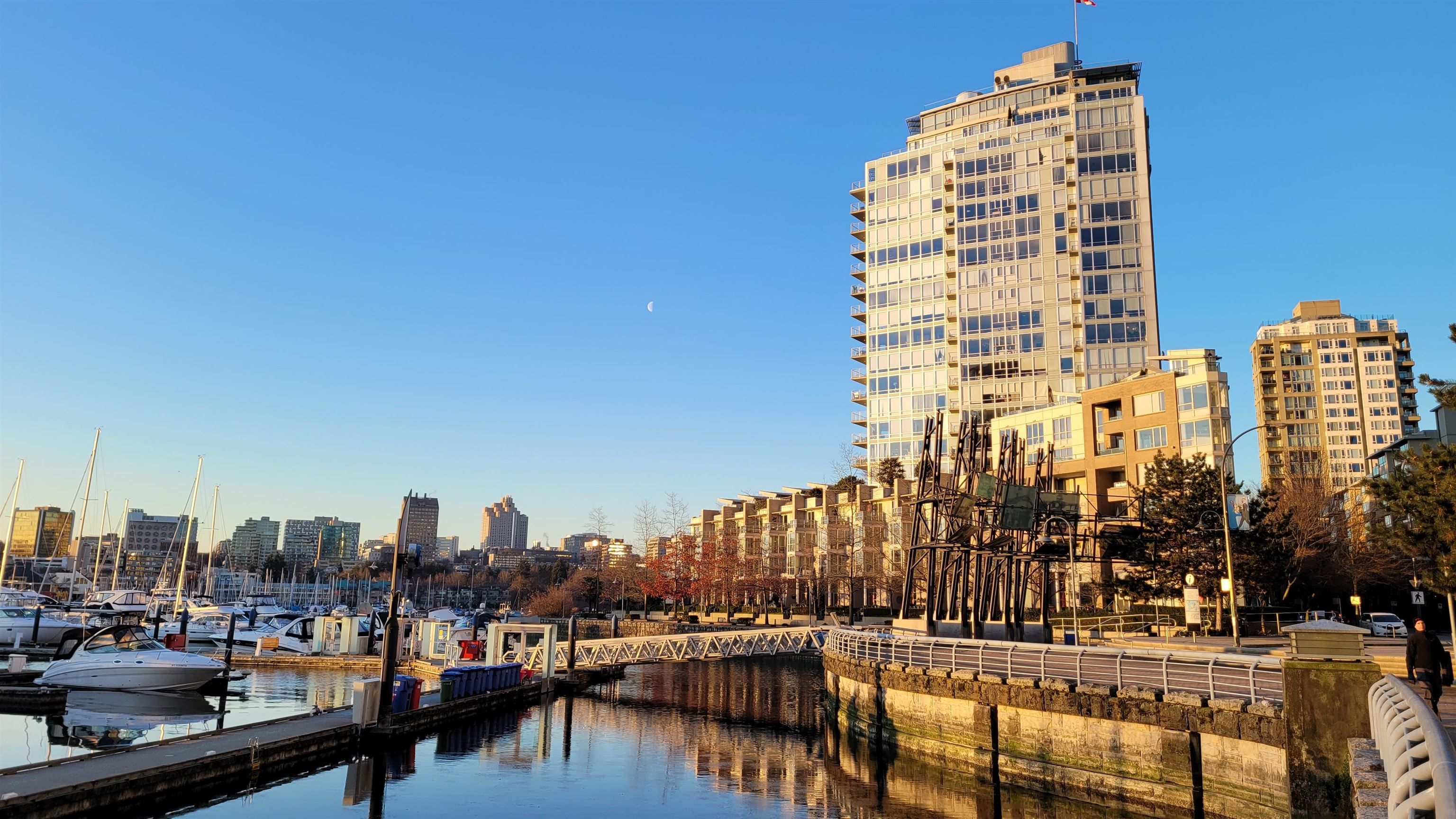 Apartment for sale in Vancouver, Vancouver West, 302 1228 Marinaside Crescent, 263110273 | Realtylink.org