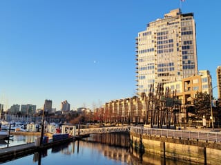 Apartment for sale in Vancouver, Vancouver West, 302 1228 Marinaside Crescent, 263110273 | Realtylink.org