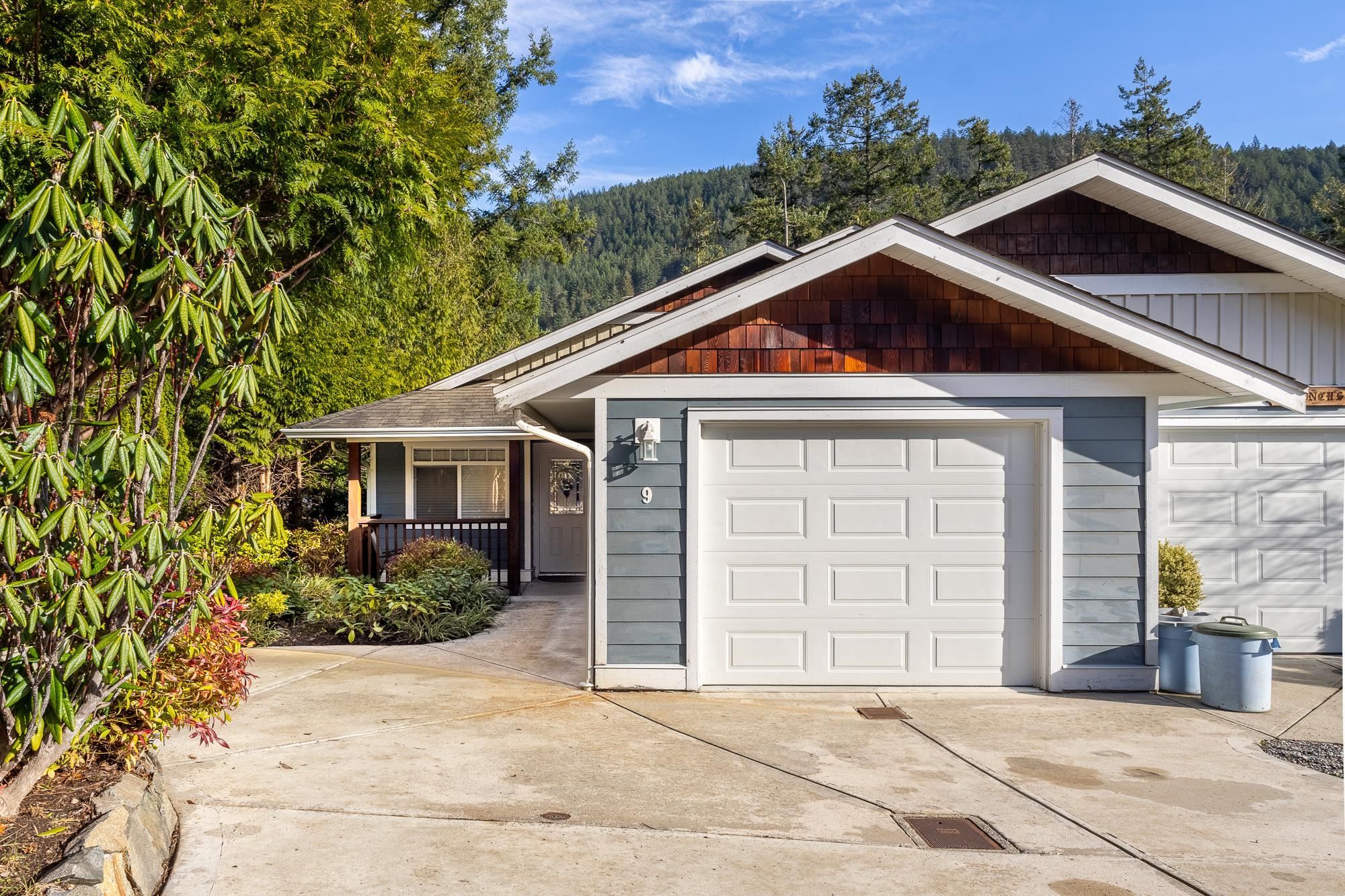 Townhouse for sale in Madeira Park, Sunshine Coast, 9 12710 Lagoon Road, 263110321 | Realtylink.org