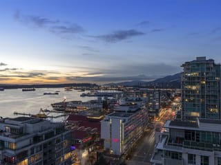 Apartment for sale in North Vancouver, North Vancouver, 2107 188 E Esplanade, 263110325 | Realtylink.org