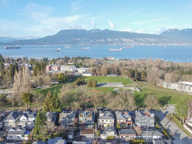 House for sale in Vancouver, Vancouver West, 4320 W 8th Avenue, 263110349 | Realtylink.org