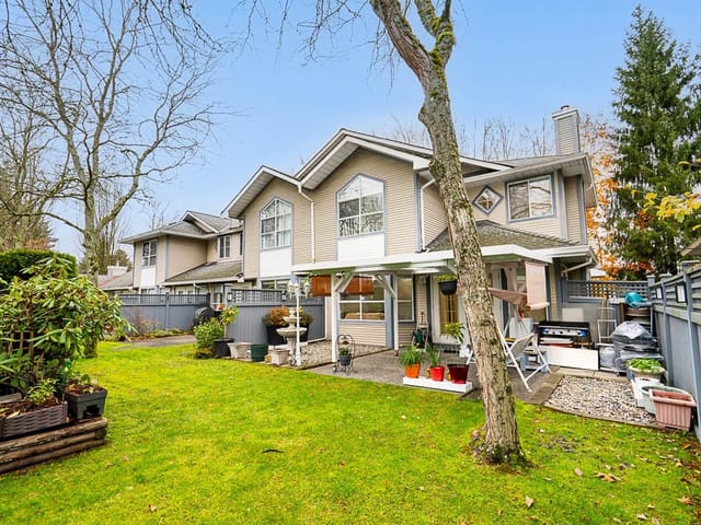 Townhouse for sale in Surrey, North Surrey, 104 10538 153 Street, 263110375 | Realtylink.org