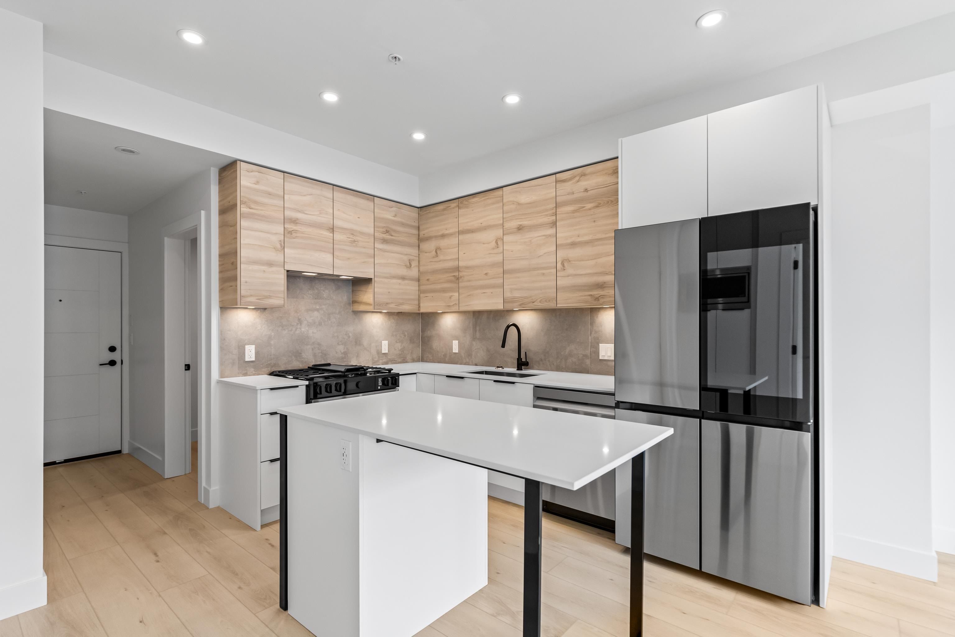 Apartment for sale in Abbotsford, Abbotsford, 106 30494 Cardinal Avenue, 263110437 | Realtylink.org