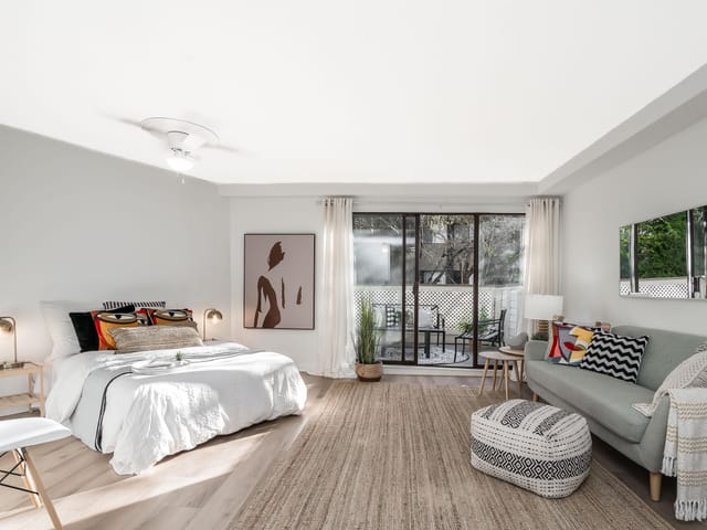 Apartment for sale in White Rock, South Surrey White Rock, 110 15020 North Bluff Road, 263110832 | Realtylink.org