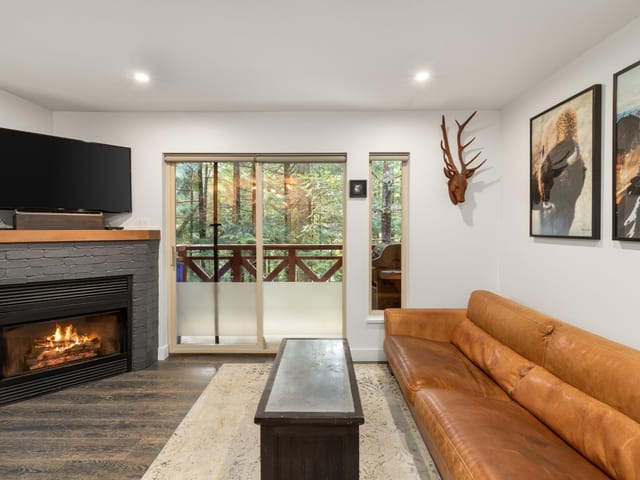 Townhouse for sale in Whistler, Whistler, 113 3070 Hillcrest Drive, 263110924 | Realtylink.org