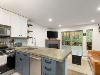 Townhouse for sale in Whistler, Whistler, 113 3070 Hillcrest Drive, 263110924 | Realtylink.org