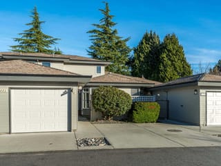 Townhouse for sale in Surrey, South Surrey White Rock, 2 14223 18a Avenue, 263110946 | Realtylink.org