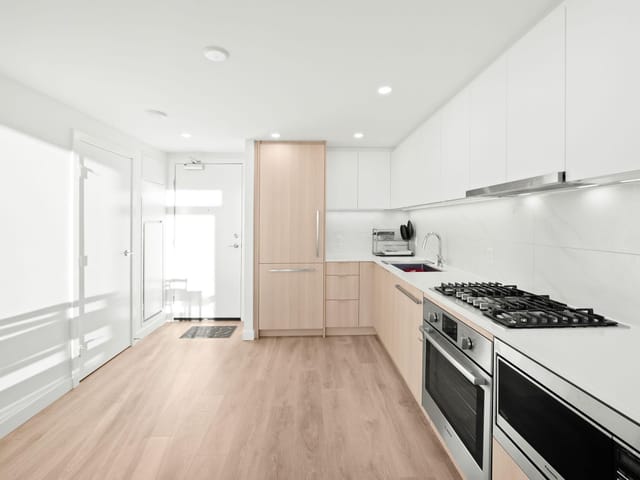 Apartment for sale in Coquitlam, Coquitlam, 1208 318 Alderson Avenue, 263111028 | Realtylink.org
