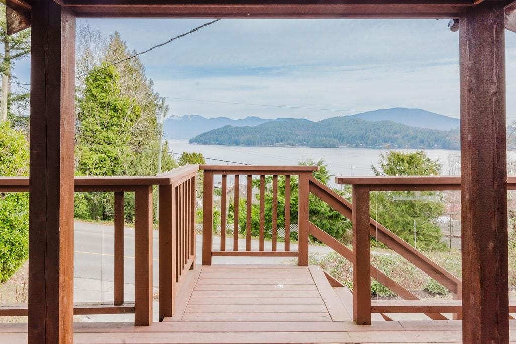 House for sale in Gibsons, Sunshine Coast, 591 Gibsons Way, 263111100 | Realtylink.org