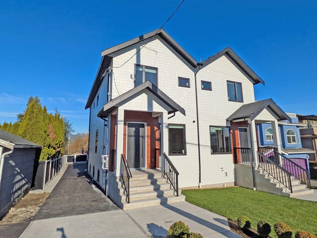1/2 Duplex for sale in Vancouver, Vancouver East, 2825 Dundas Street, 263111138 | Realtylink.org