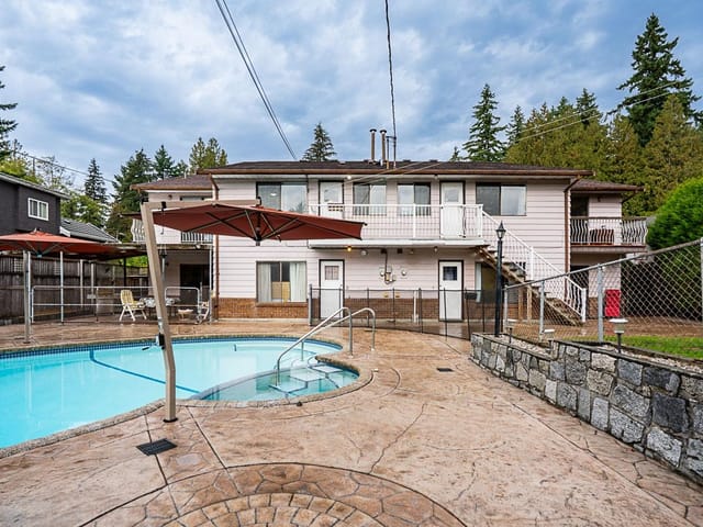 House for sale in Burnaby, Burnaby East, 8074 19th Avenue, 263111220 | Realtylink.org