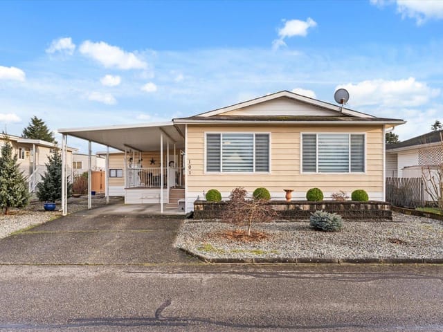 Manufactured Home for sale in Chilliwack, Chilliwack, 101 9055 Ashwell Road, 263111229 | Realtylink.org