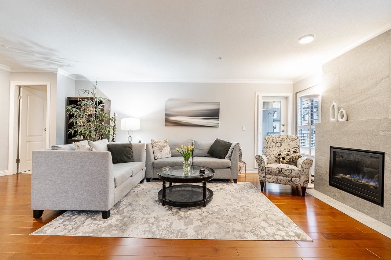 Apartment for sale in Surrey, South Surrey White Rock, 209 15272 20 Avenue, 263111237 | Realtylink.org