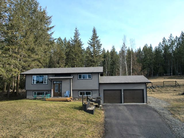 House for sale in 100 Mile House, 100 Mile House, 4737 Sussnee Road, 263111261 | Realtylink.org