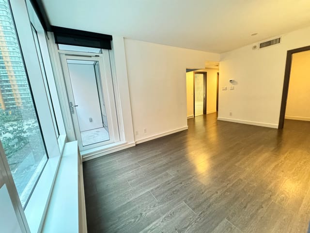 Apartment for rent in Vancouver, Vancouver West, 323 68 Smithe Street, 263111310 | Realtylink.org