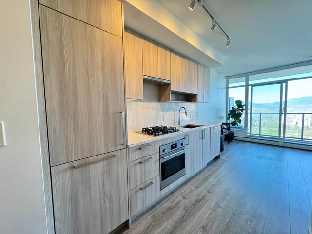 Apartment for rent in Surrey, North Surrey, 3204 13350 Central Avenue, 263111316 | Realtylink.org