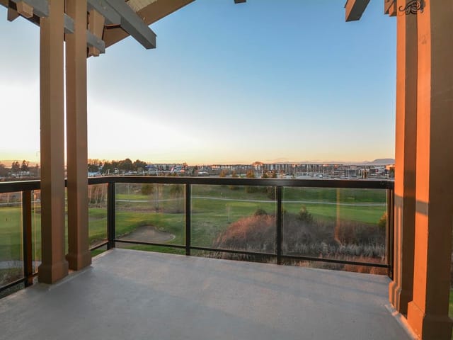 Apartment for sale in Delta, Tsawwassen, 406 4977 Springs Boulevard, 263111360 | Realtylink.org