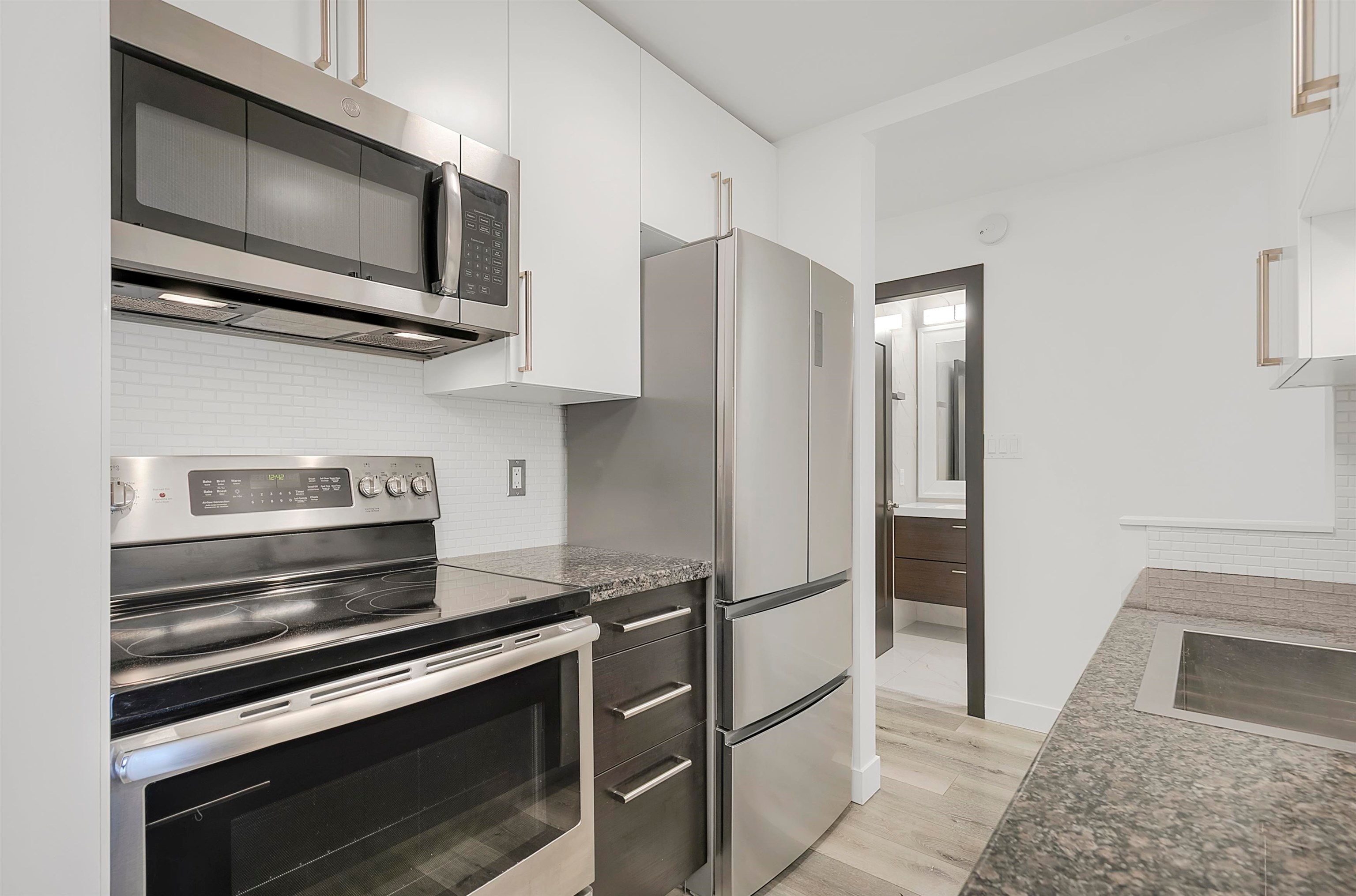 Apartment for sale in North Vancouver, North Vancouver, 302 170 E 3rd Street, 263111465 | Realtylink.org