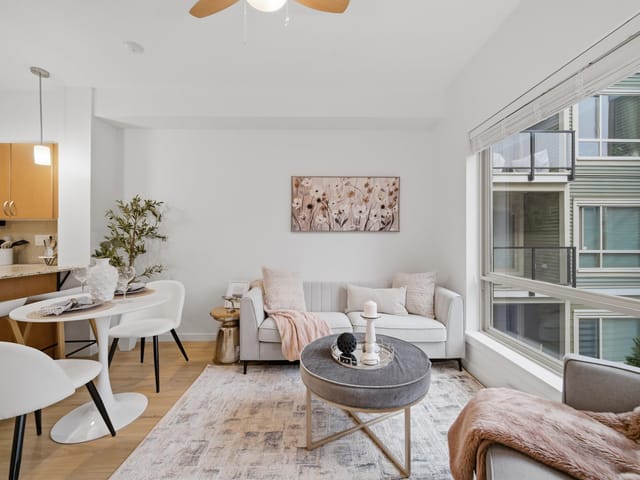 Apartment for sale in Surrey, North Surrey, 318 13789 107a Avenue, 263111635 | Realtylink.org