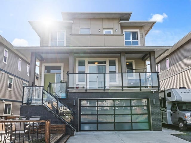 House for sale in Chilliwack, Chilliwack, 45582 Meadowbrook Drive, 263111709 | Realtylink.org