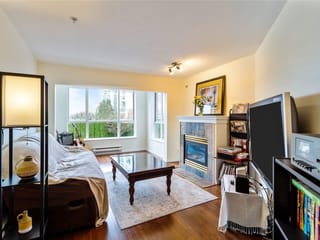 Apartment for sale in North Vancouver, North Vancouver, 204 155 E 3rd Street, 263111752 | Realtylink.org