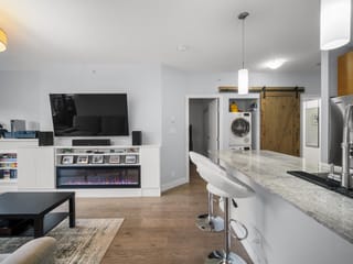 Apartment for sale in Port Moody, Port Moody, 205 110 Brew Street, 263111768 | Realtylink.org