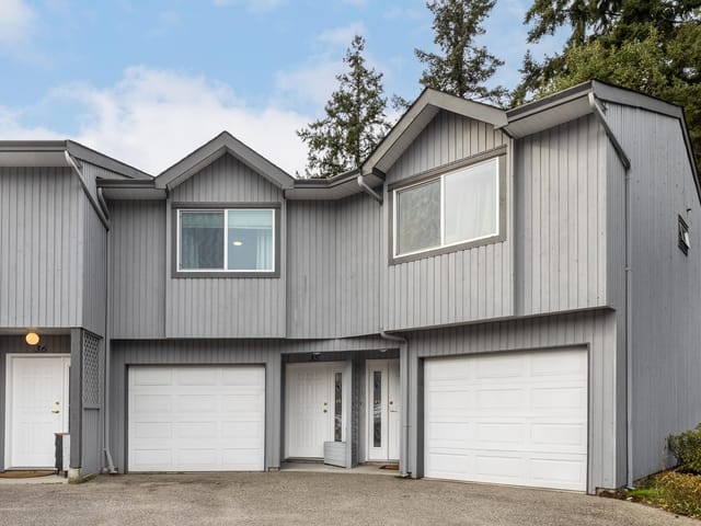 Townhouse for sale in Sechelt, Sunshine Coast, 35 5761 Wharf Avenue, 263111781 | Realtylink.org