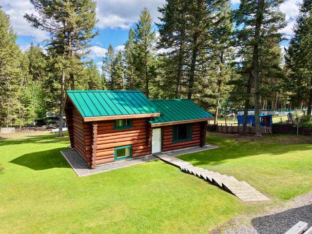 House for sale in 108 Mile Ranch, 100 Mile House, 4895 Meesquono Trail, 263111833 | Realtylink.org