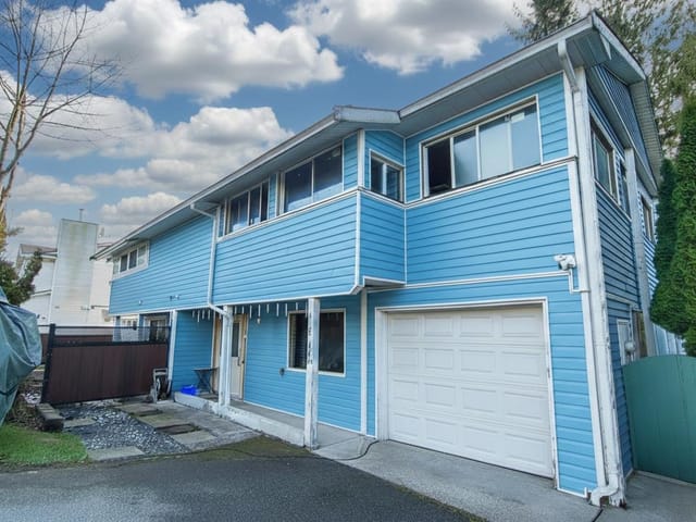 1/2 Duplex for sale in Coquitlam, Coquitlam, 612 Girard Avenue, 263112032 | Realtylink.org
