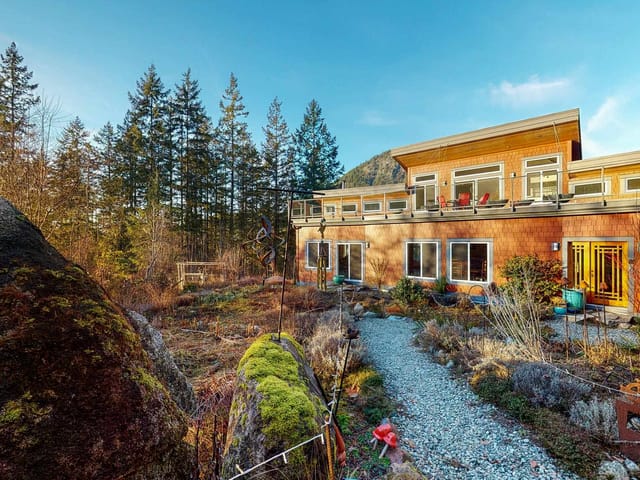 House for sale in Madeira Park, Sunshine Coast, 12899 Sunshine Coast Highway, 263112053 | Realtylink.org