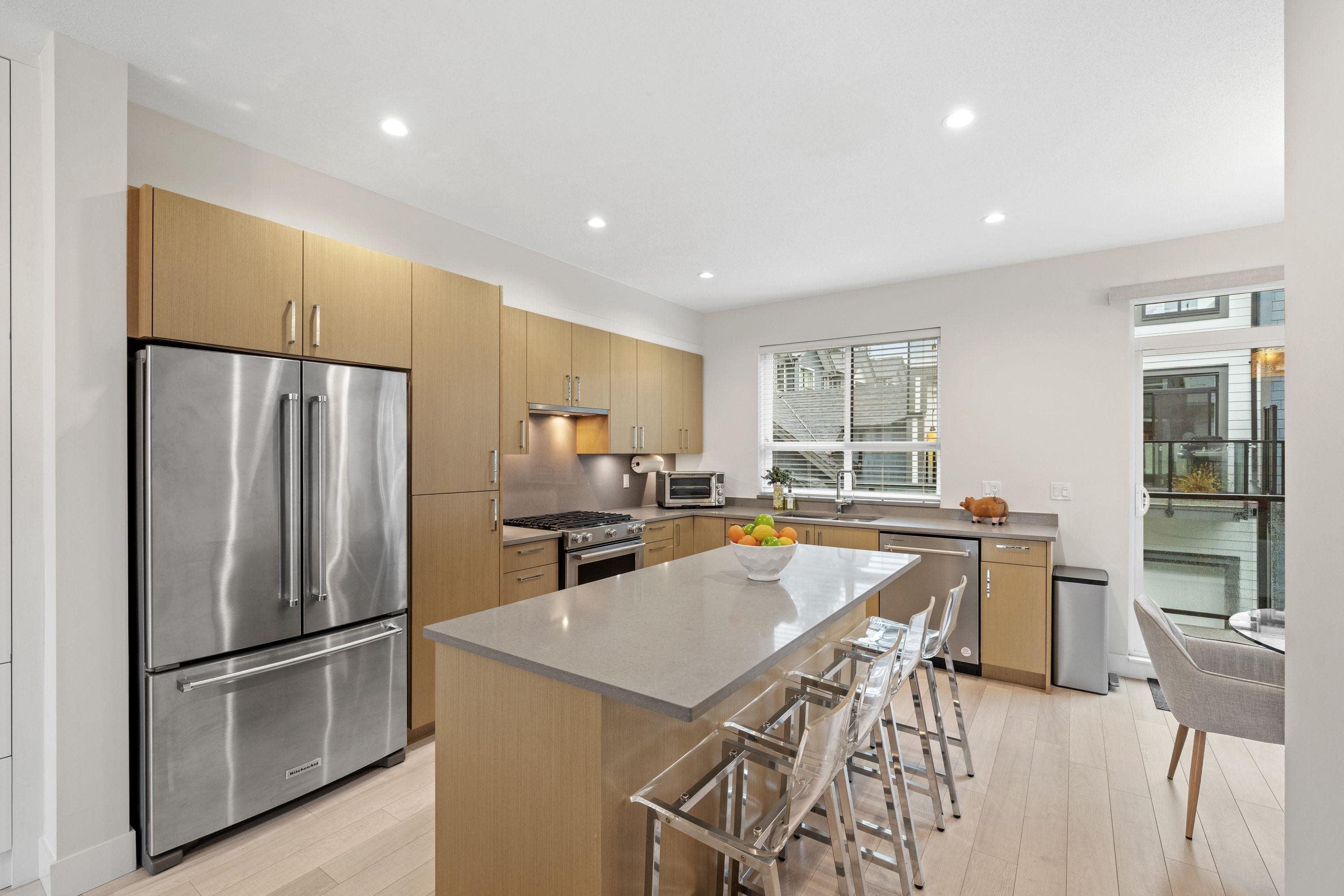 Townhouse for sale in Surrey, South Surrey White Rock, 5 16760 25 Avenue, 263112121 | Realtylink.org